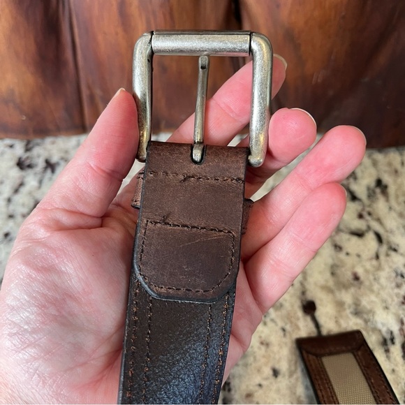 Columbia Brown and Tan Men's Belt - Picture 5 of 9